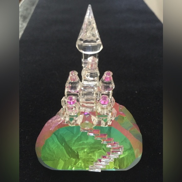 Crystal Rainbow Castle - Picture 1 of 3